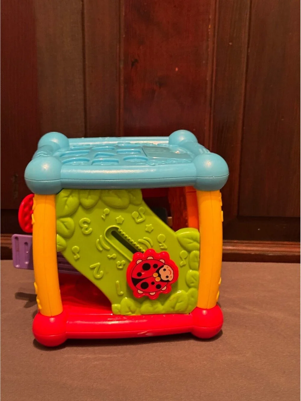 VTech Busy Learners Activity Cube Educational Toy -- Tested